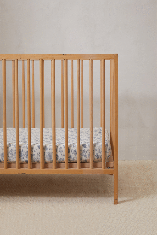 Bleu Toile Crib Sheet